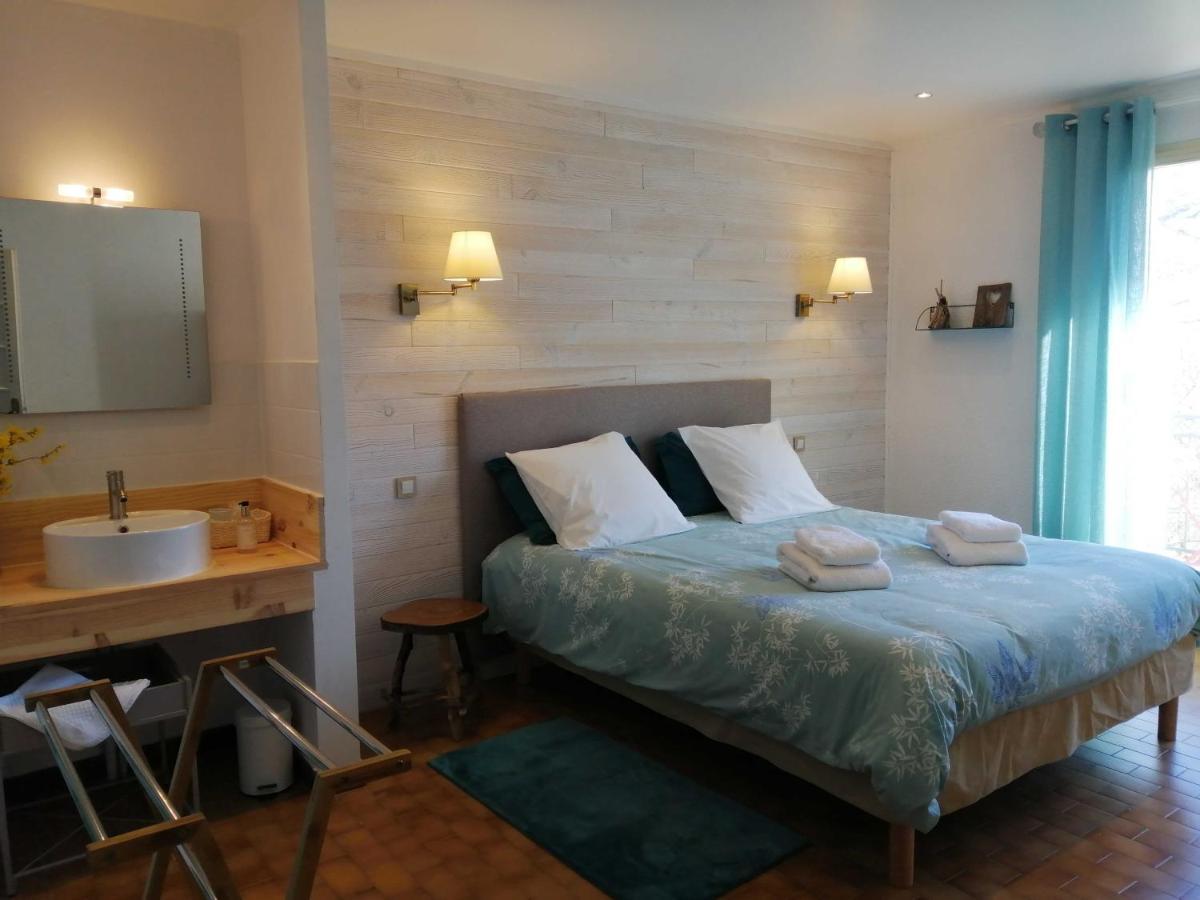 Alabrena Bed & Breakfast Feneyrols Luaran gambar